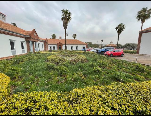 BUSINESS FOR SALE IN DIE HOEWES